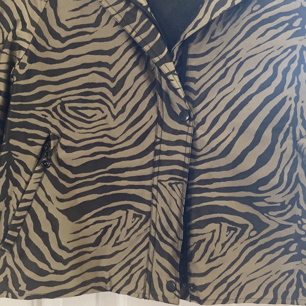 Jacket - Picture 2 of 3